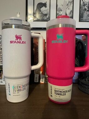 Stanley Quencher H2.0 Tumbler - 30 oz, Pink Passion and Crystal Crush